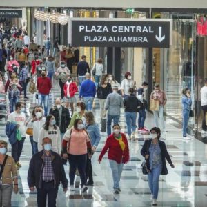 Explora las maravillas de Ave María Centro Comercial en una tarde