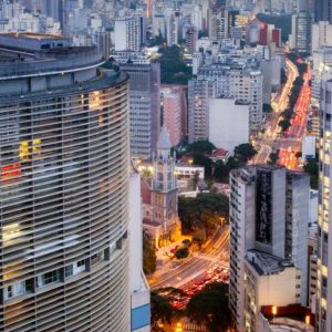 Explora las joyas escondidas de la escena artística de São Paulo.